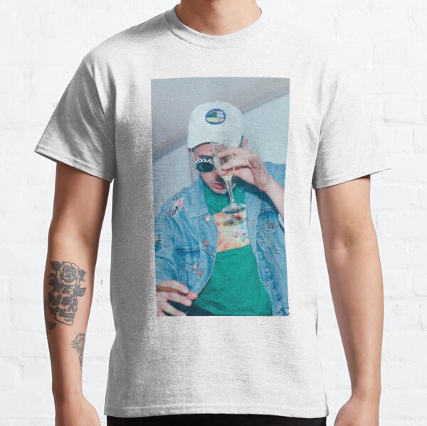 Bad Bunny - Wine Classic T-Shirt RB3107 product Offical Bad Bunny Merch